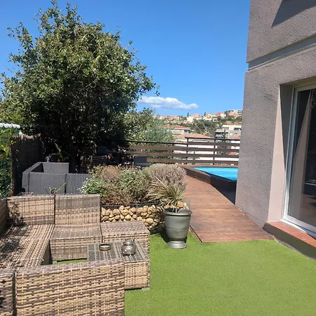 Le Petit Nid Avec Piscine Privative Chauffee Guest house Saint-Raphael (Var)