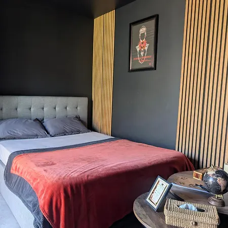 Guest house Le Petit Nid Avec Piscine Privative Chauffee